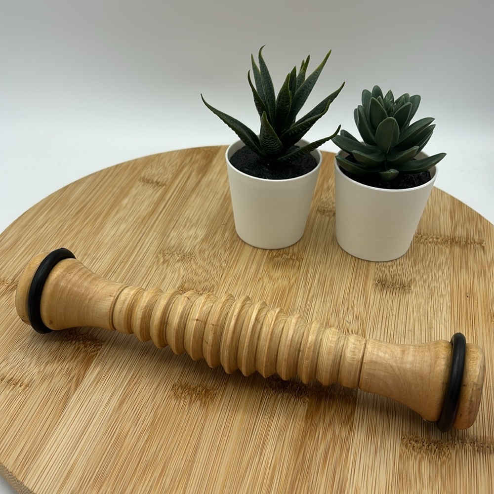 One Wooden Foot Sole Roller Massage Foot Care Relaxation & Relief Massager